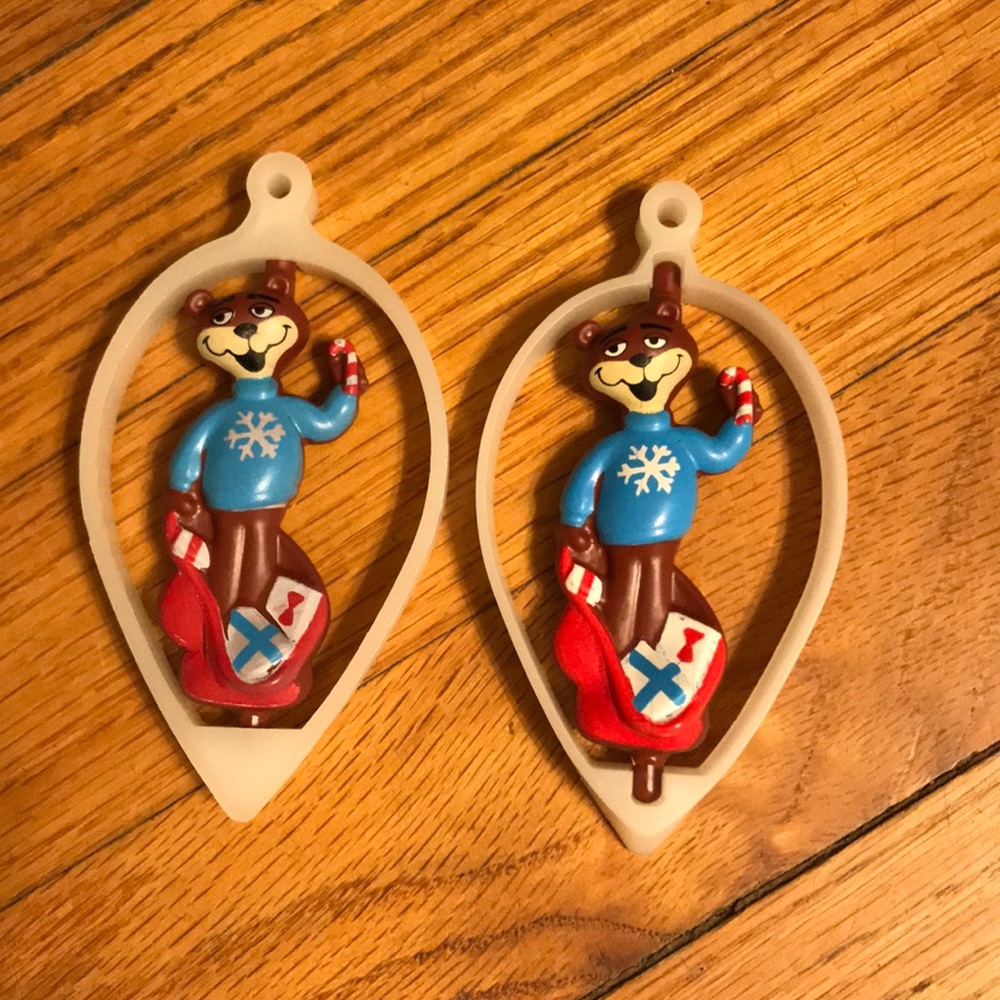 Set of 2 Sugar Bear plastic spinning ornaments